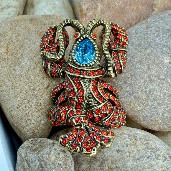 Authentic Heidi Daus “Lobster Tales” Crystal Lobster Ring – Size 8 Swarovski EUC - Picture 7 of 17